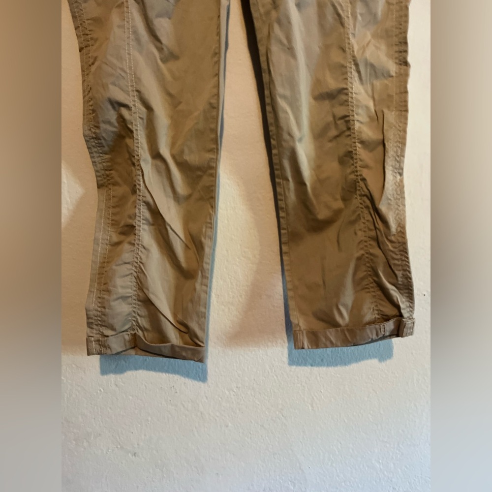 Eddie Bauer Women’s Tan Pull On Cuffed Hiking Outdoor Pants Size 10 - Picture 3 of 7